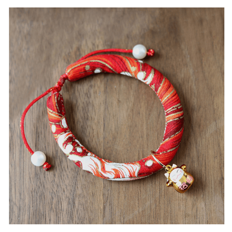 Pearlescent Pet Charm Collar