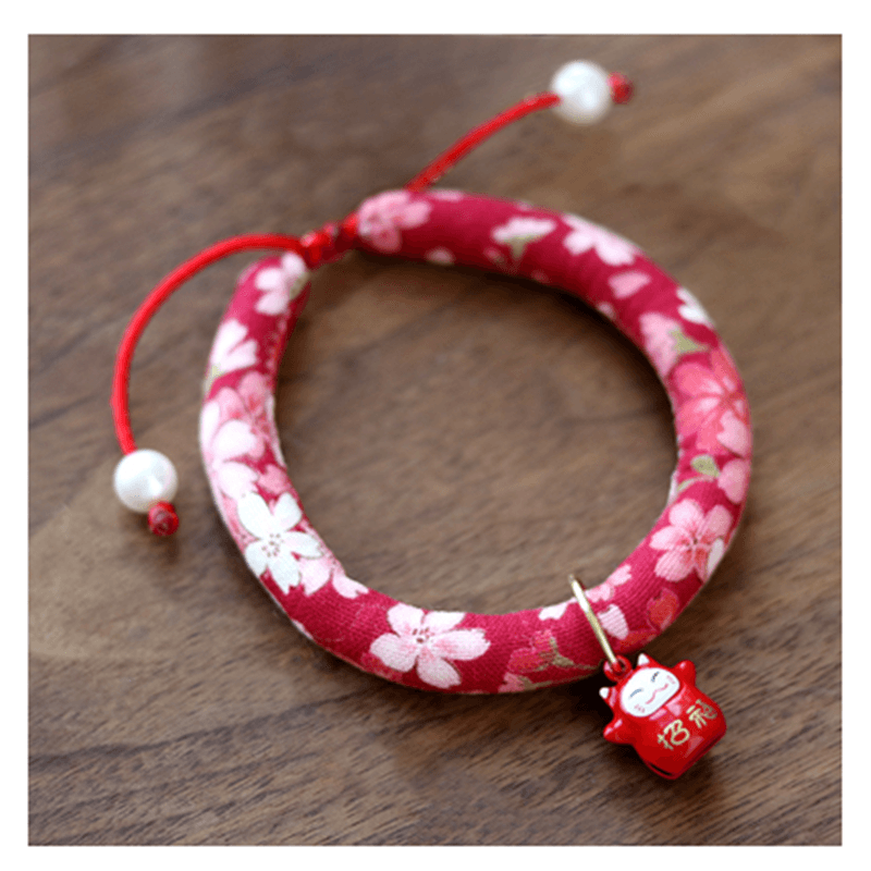 Pearlescent Pet Charm Collar